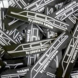 часы с логотипом на заказ: Жаккардовые этикетки на заказ . Тканные плетенные этикетки — 3