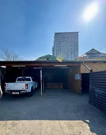 под детейлинг: Автомойка, Автосалон, Автостоянка, 300 м², С оборудованием — 5