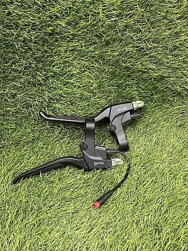 ручки тормоза: Комплект электрических тормозных ручек для электровелосипеда/самоката — 2