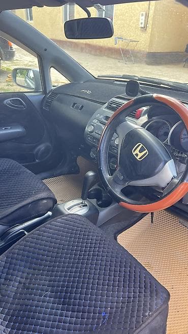 гитара хонда фит: Honda Fit: 2004 г., 1.3 л, Вариатор, Бензин, Хэтчбэк — 10