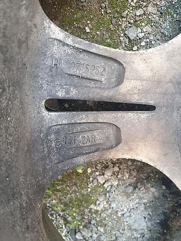 гак айон с: Колеса в сборе 215 / 65 / R 15, Комплект, Литые, отверстий - 4 — 5