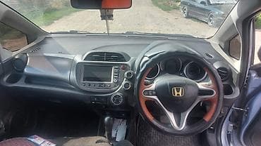 электр унаалар: Honda Fit: 2009 г., 1.3 л, Вариатор, Бензин, Хетчбек — 6