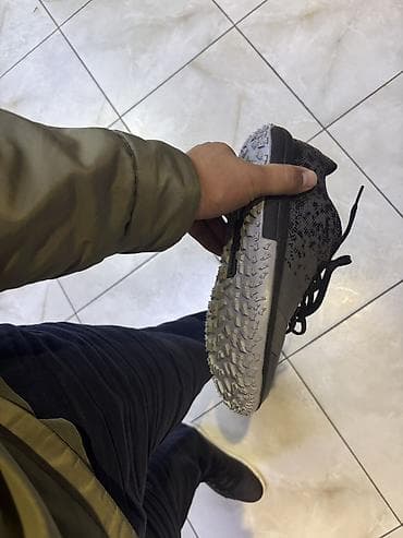 under armour оригинал: Мужские кроссовки, 43, Under Armour, Новый, цвет - Серый, Платная доставка — 1