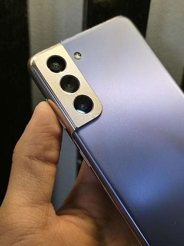 video camera: Samsung Galaxy S21 5G, Б/у, 256 ГБ, цвет - Фиолетовый, 2 SIM — 1