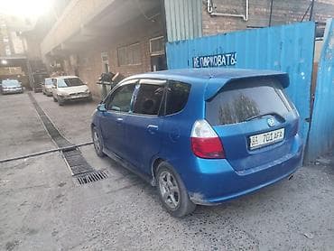 Honda Fit: 2004 г., 1.3 л, Вариатор, Бензин, Хэтчбэк