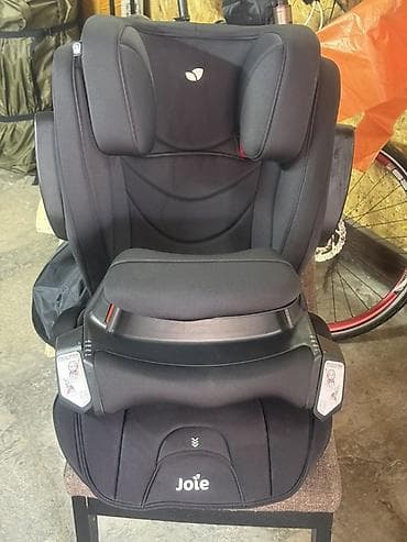 ласты детские: Автокресло, цвет - Черный, Б/у — 2