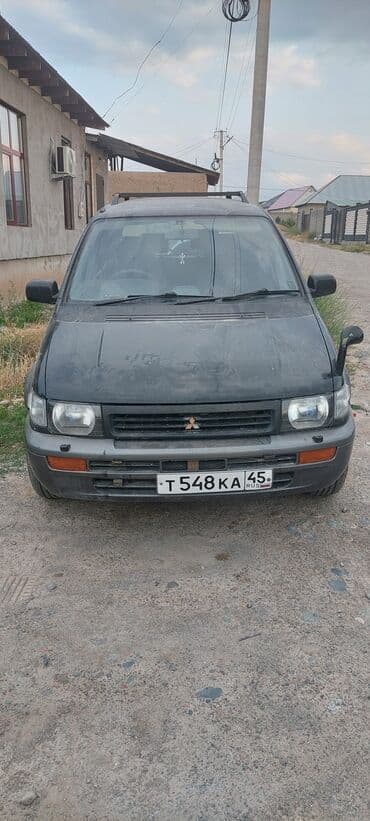 мотор на степвагон: Mitsubishi RVR: 1993 г., 2 л, Автоматтык, Дизель, Универсал — 1