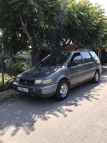 toyta altezza: Mitsubishi Space Wagon: 1992 г., 2 л, Механика, Бензин, Универсал — 1