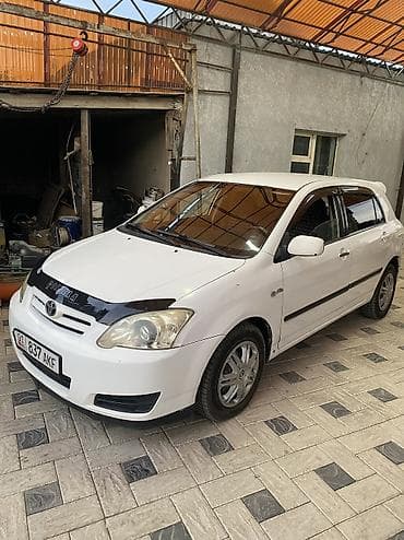 Toyota Corolla: 2005 г., 2 л, Механика, Дизель, Хэтчбэк — 3