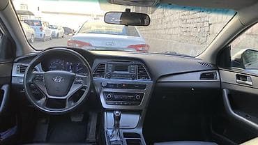 Hyundai Sonata: 2017 г., 2 л, Автомат, Газ, Седан