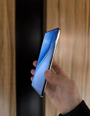 samsung galaxy z fold3: Tecno Camon 30S Pro, Б/у, 256 ГБ, цвет - Голубой, 2 SIM — 6