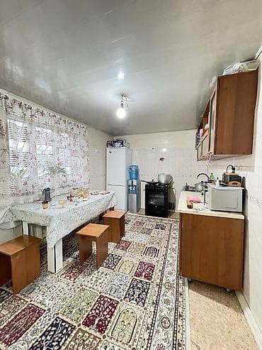 полдом: Продается Полдома •Адрес: Район Лев Толстой пересекает Крылова — 5