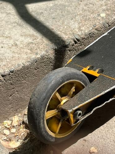 купить электросамокат в польше бу: Самокат, Городской — 10