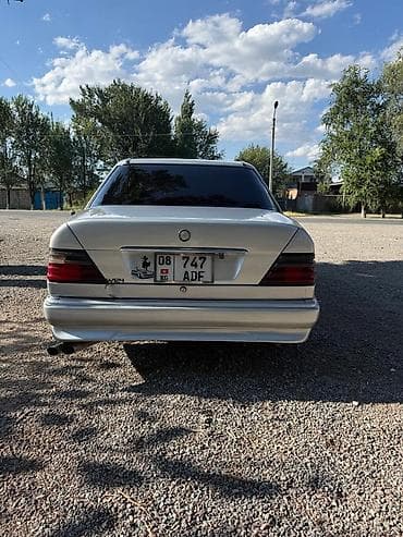 капот карина е: Mercedes-Benz W124: 1993 г., 2.8 л, Автомат, Бензин, Седан — 3