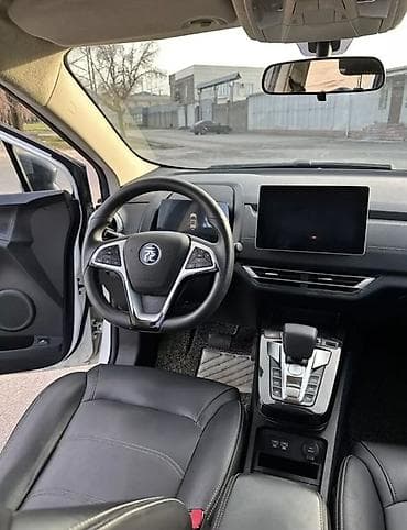 wuling mini ev: BYD Yuan: 2019 г., 1 л, Автомат, Электромобиль, Кроссовер — 2
