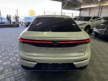byd e7: Toyota Crown: 2023 г., 0.5 л, Автомат, Гибрид — 5