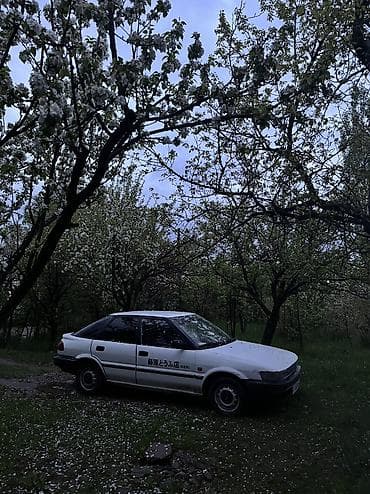 авто сатылат: Toyota Corolla: 1991 г., 1.6 л, Кол менен иштөөчү, Бензин, Седан — 8