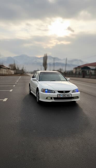 бамперный катафот передний хонда срв 1: Honda Accord: 2002 г., 0.2 л, Автомат, Бензин, Седан — 3