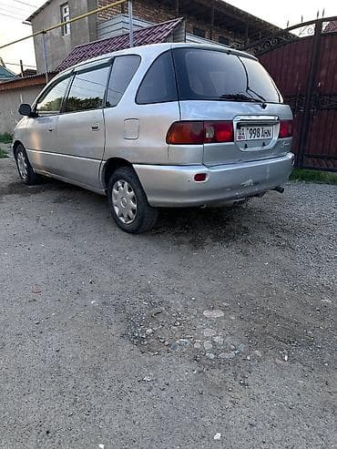 дачный: Toyota Ipsum: 1998 г., 2 л, Автомат, Бензин, Минивэн — 2