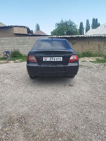 вента 1 8: Daewoo Nexia: 2012 г., Седан — 4