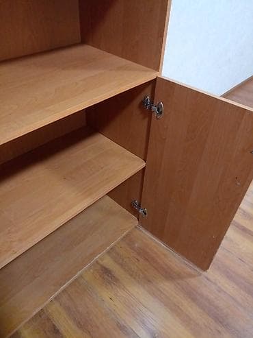 доска гладильная: Книжный шкаф, Б/у, ЛДСП — 8