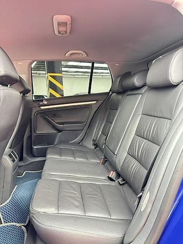 Volkswagen Golf V: 2004 г., 2 л, Типтроник, Бензин, Хэтчбэк — 9