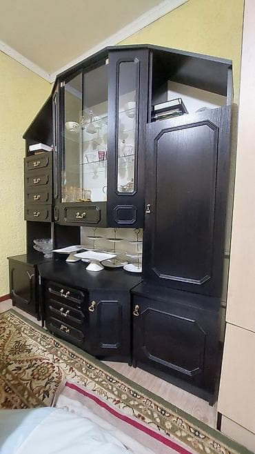 настенные часы 3d: Стенка-шкаф, Тип стенки-шкафа: Горка, Для зала, Б/у, Особенности: Для хранения посуды — 5