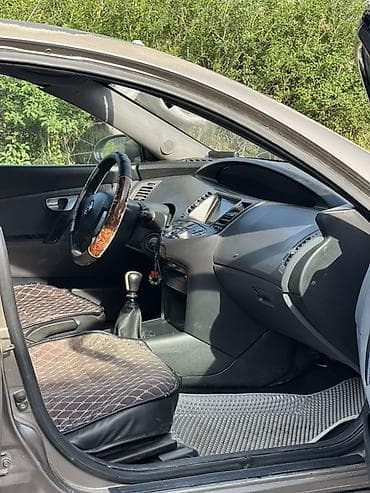 зиток на ниссан: Nissan Primera: 2006 г., 2 л, Механика, Бензин, Лифтбек — 6
