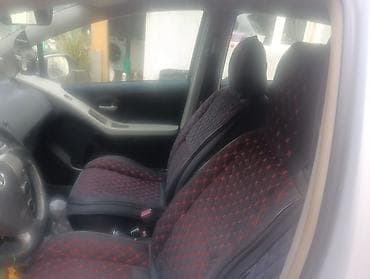 small car: Toyota Yaris: 2009 г., Хэтчбэк — 5