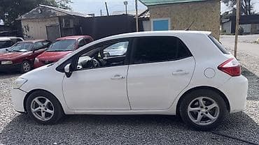 даево матиз 1: Toyota Auris: 2010 г., 1.4 л, Кол менен иштөөчү, Дизель, Хетчбек — 3