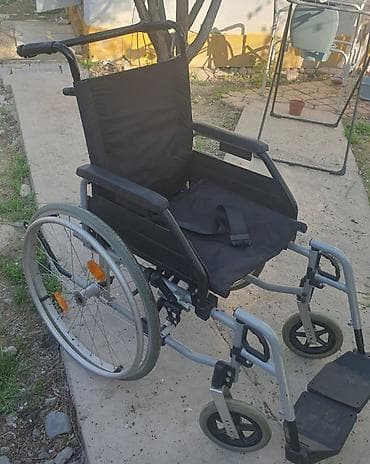 Инвалидные коляски: Инвалидная коляска + кресло-туалет (комплект) Продаю инвалидную — 2