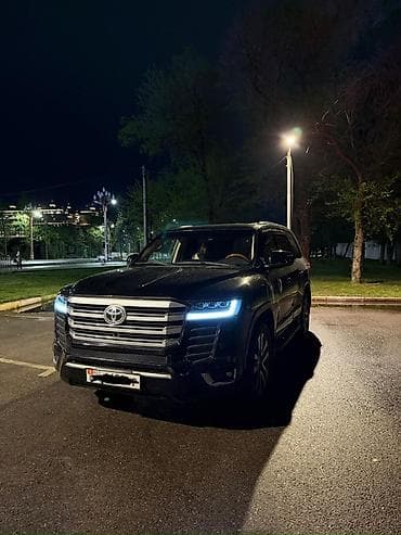 Toyota Land Cruiser: 2014 г., Автомат, Бензин, Внедорожник