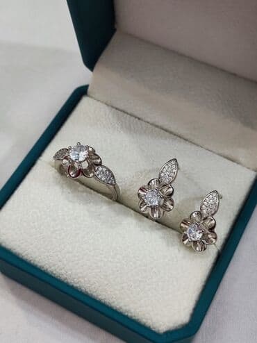 эксклюзивные свадебные пригласительные: Серебро 925 Пробы Классика Размеры имеются Цена 3000сом Есть — 5