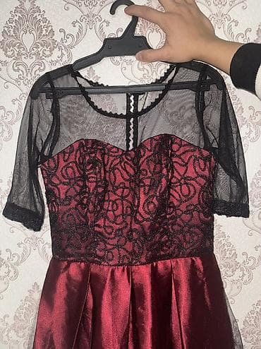 Вечернее платье, Коктейльное, Короткая модель, Атлас, С рукавами, Корсет, S, XS