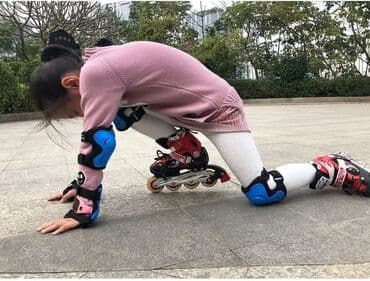 сколько стоит ролики для детей: Защитные комплект для катаний на самокатах, роликах и итд. В — 4