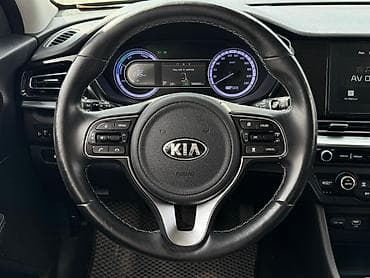 Продажа авто: Kia Niro: 2019 г., 1.6 л, Автомат, Бензин, Хэтчбэк — 3