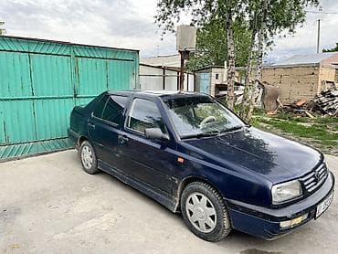 cla 220: Volkswagen Vento: 1992 г., Механика, Седан — 1