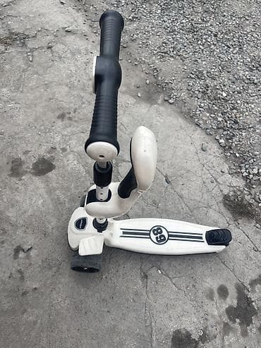 Детский самокат, Трёхколёсный