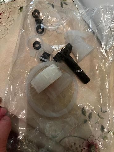 Бизнес үчүн жабдуулар: Мороженое аппарат сатылат, жаңы иштетилген эмес, смесь, рожоктору — 4