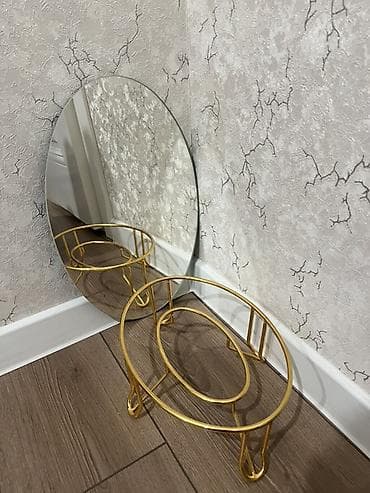 - Подходит для сервировки десертов и свечей, организации косметики и