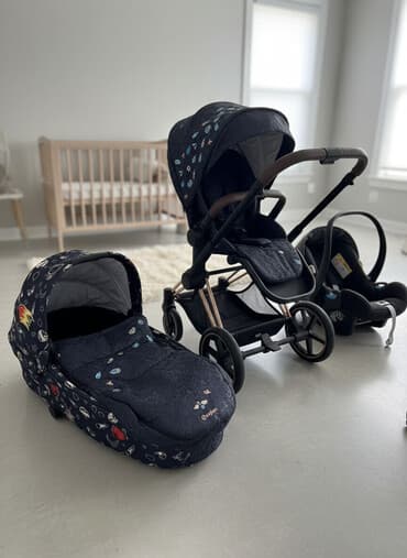 Коляска, цвет - Черный, Б/у