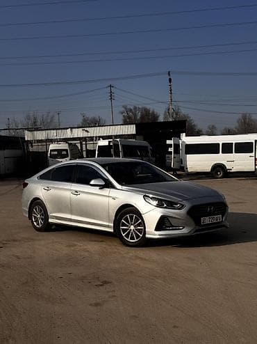 Транспорт: Hyundai Sonata: 2018 г., 2 л, Автомат, Газ, Седан — 10