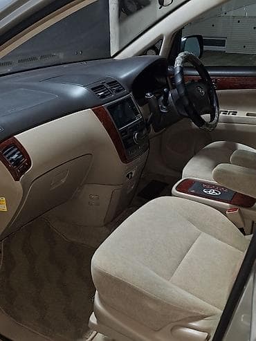 sprinter 315: Toyota Ipsum: 2003 г., 2.4 л, Автомат, Бензин, Минивэн — 5