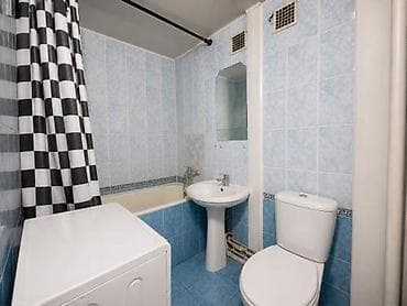 по ворошилова: 3 комнаты, 49 м², Таатан ТЦ Индивидуалка, 1 этаж — 5