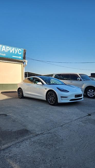 пригнан: Tesla Model 3: 2020 г., Электромобиль — 2