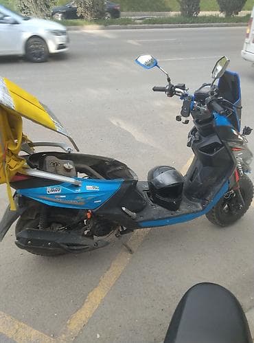 водный скутер цена: Скутер Jet-Moto (50–100 см³, карбюраторный) - Яркий сине‑черный — 1