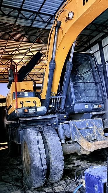 Авто кызматтары: Экскаватор кызматтары | Дүмүрлөрдүн тамырларын жулуп салуу, Траншеялар, Котловандар — 1