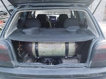 124 e500: Volkswagen Golf: 1994 г., Механика, Газ, Хэтчбэк — 6