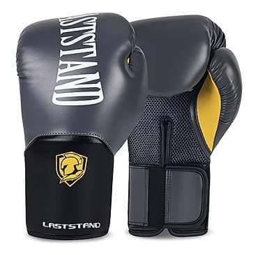 Перчатки: Продаю профессиональные боксерские перчатки
14oz 
Отдам за 2900 — 1