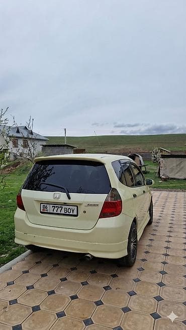 хонда жазз ош: Honda Jazz: 2003 г., 1.4 л, Механика, Бензин, Хэтчбэк — 10
